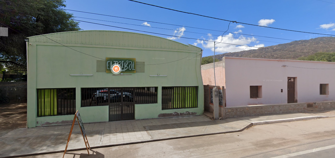 Chef preparando platos