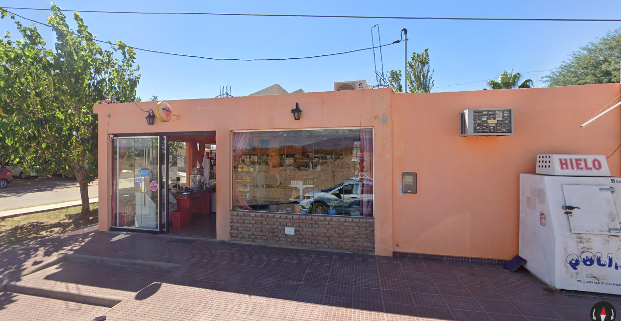Frente del Autoservicio Sagrado Corazón de Jesús